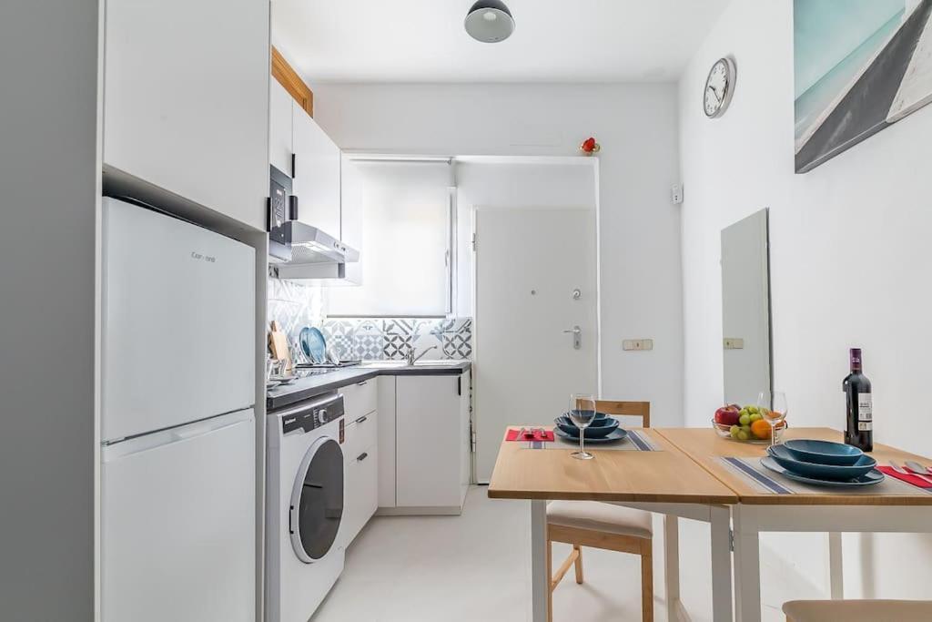 Estudio Acogedor En Zona Norte Madrid Luaran gambar